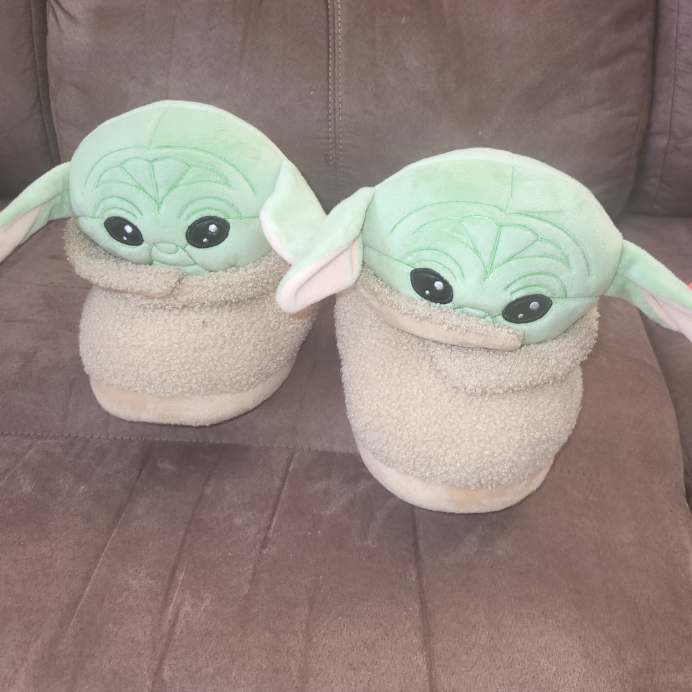 Star Wars Yoda Green and Tan Slippers
